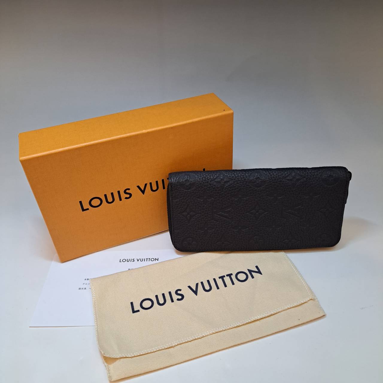 LOUIS VUITTON/ルイヴィトン/トリヨンレザー ジッピーウォレット